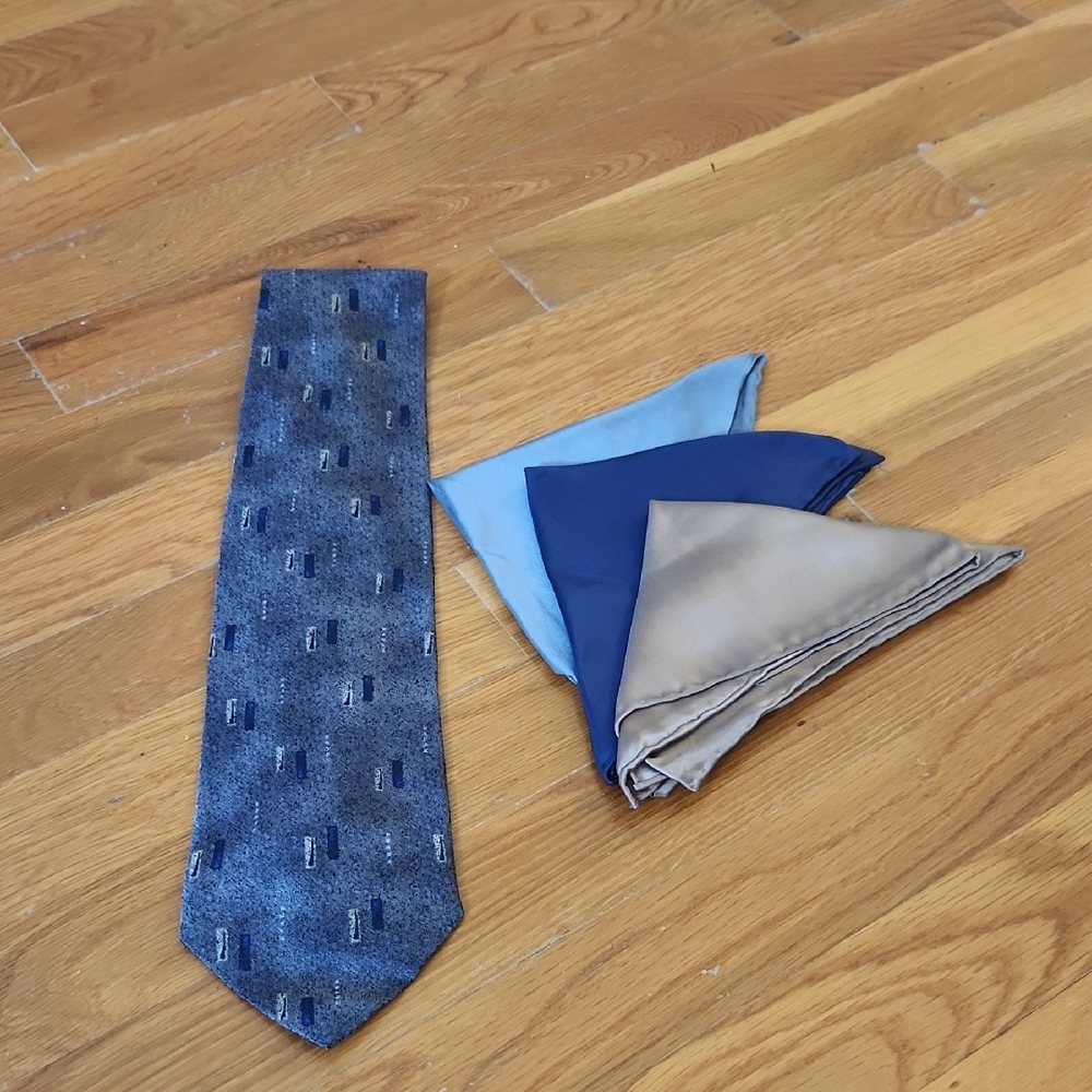 Manzoni Silk Gray And Blue Tie and Pocket Square Set